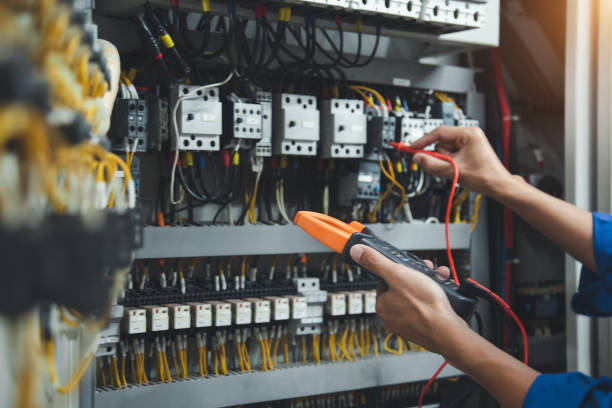Best Licensed Electrician  in Parkville, MO